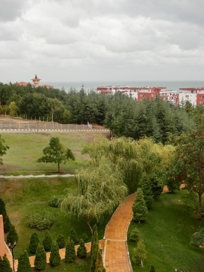 Sea View Crown Apartment On Complex With Pools And Beach, Sveti Vlas Eksteriør billede