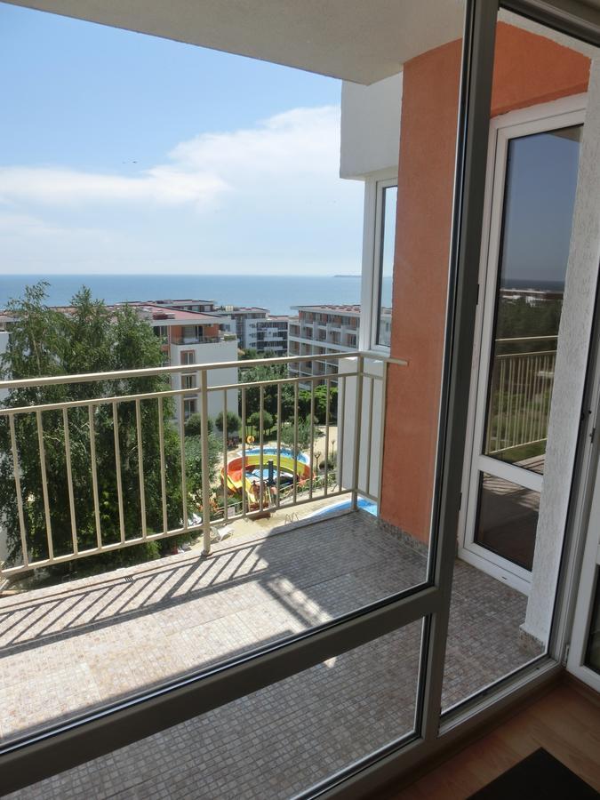 Sea View Crown Apartment On Complex With Pools And Beach, Sveti Vlas Eksteriør billede