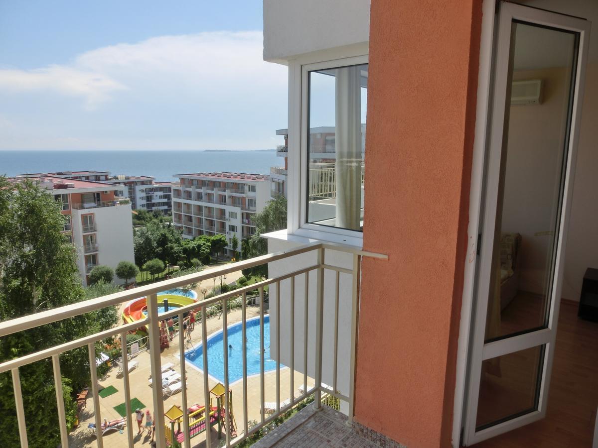 Sea View Crown Apartment On Complex With Pools And Beach, Sveti Vlas Eksteriør billede