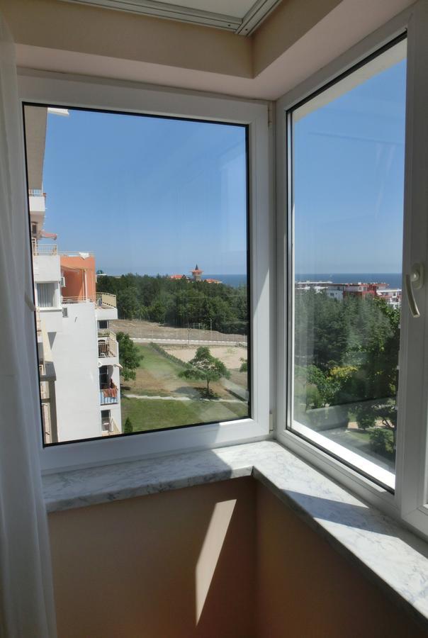 Sea View Crown Apartment On Complex With Pools And Beach, Sveti Vlas Eksteriør billede