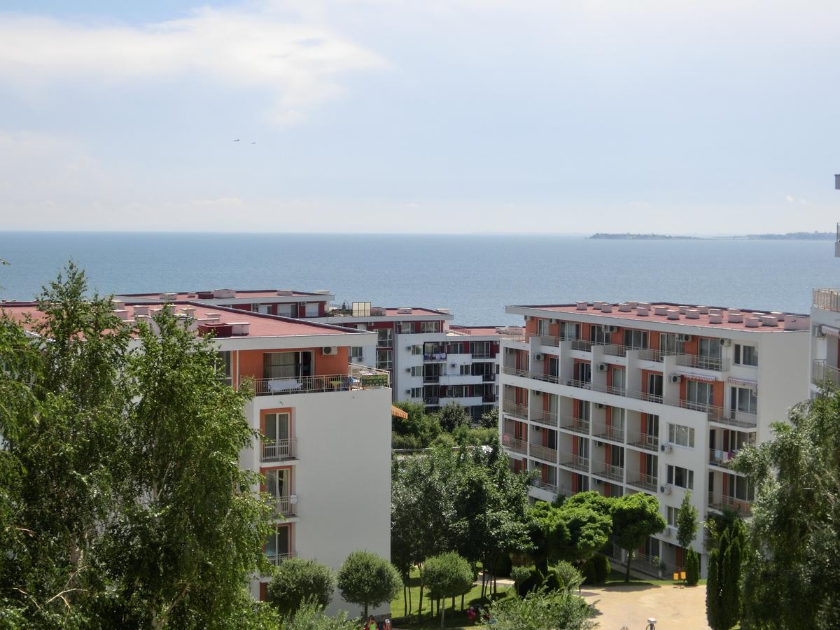 Sea View Crown Apartment On Complex With Pools And Beach, Sveti Vlas Eksteriør billede